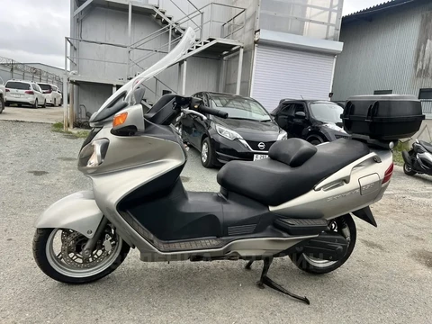 Suzuki Burgman (SkyWave) 650 2002