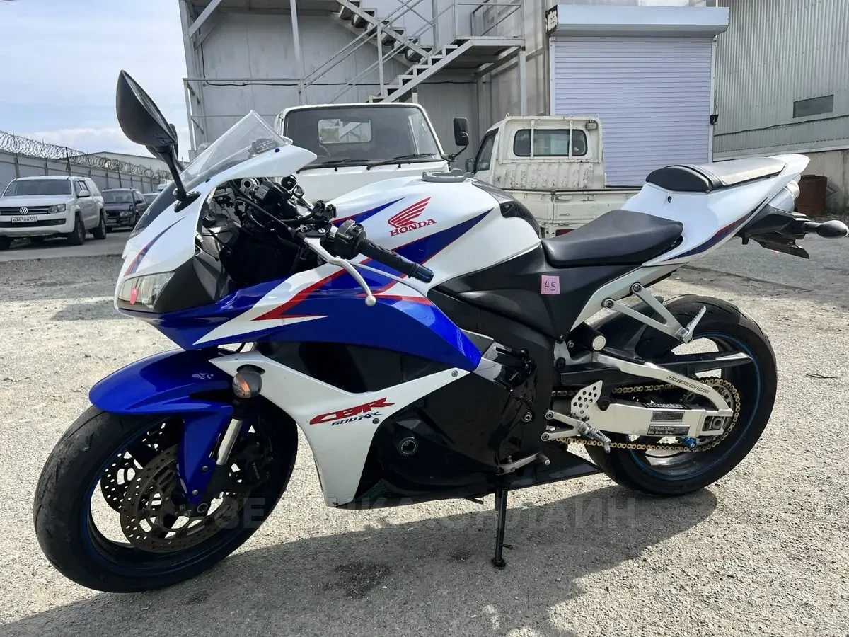 Honda CBR 600RR 2011