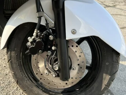 Suzuki Burgman UH 200 2021