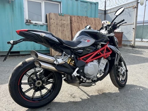 MV Agusta Brutale 1090 2016