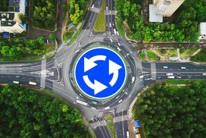 круговое движение у кого главная