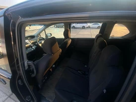 Honda Freed первое поколение салон