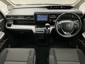 Honda Stepwgn 5 салон мультимедиа приборная панель руль