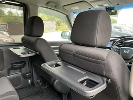 Honda Stepwgn 5 салон мультимедиа сидения столики
