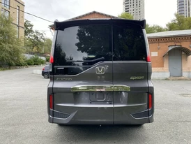 Honda Stepwgn 5 вид сзади задняя дверь вака вака