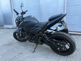 Suzuki GSX-S750