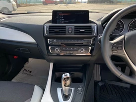 BMW 118i мультимедиа