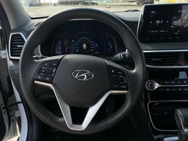Hyundai Tucson NX4 руль