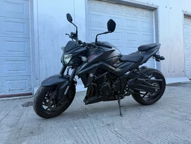 Suzuki GSX-S750