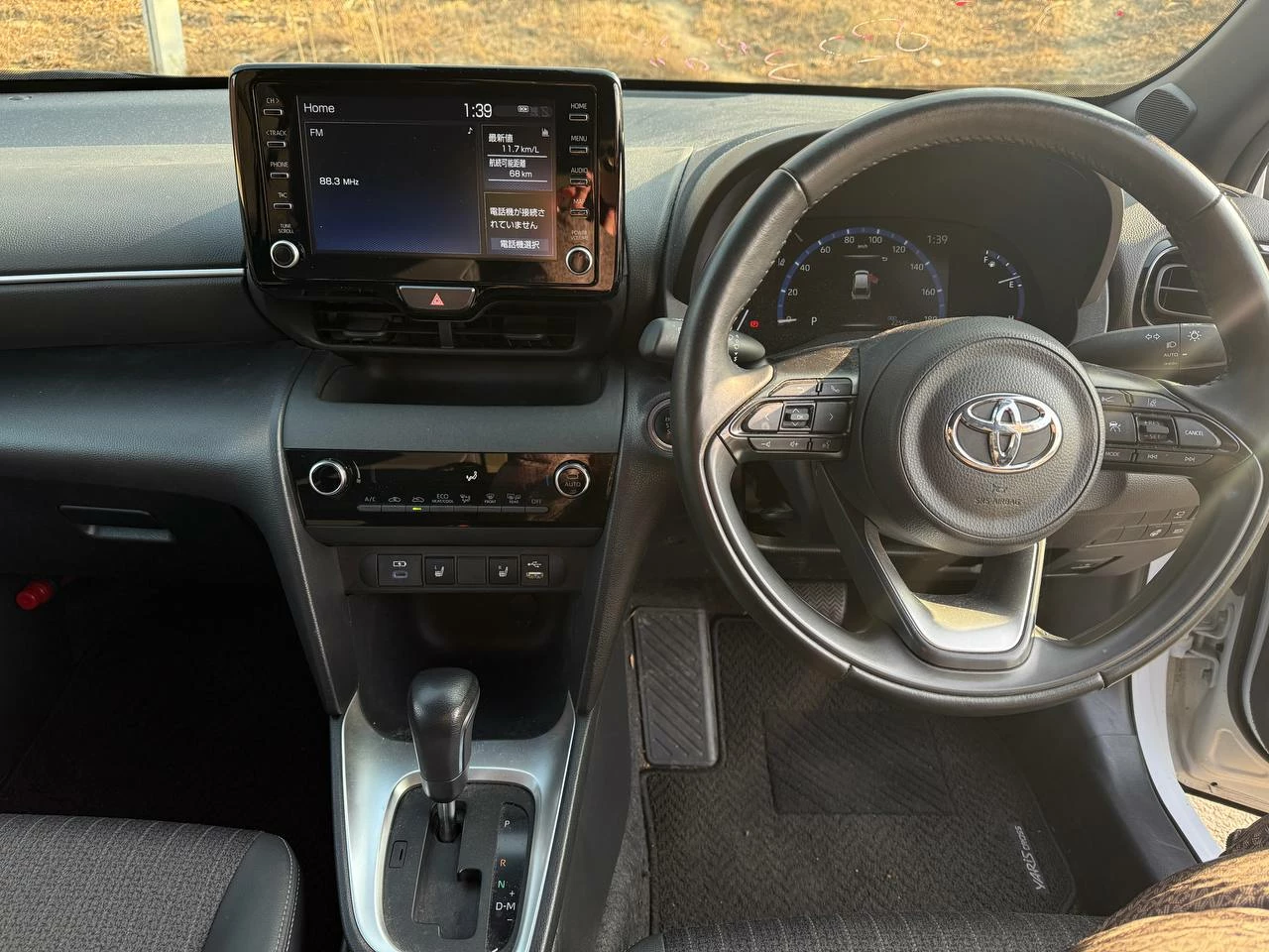 Toyota Yaris Cross 2022 мультимедиа руль приборная панель