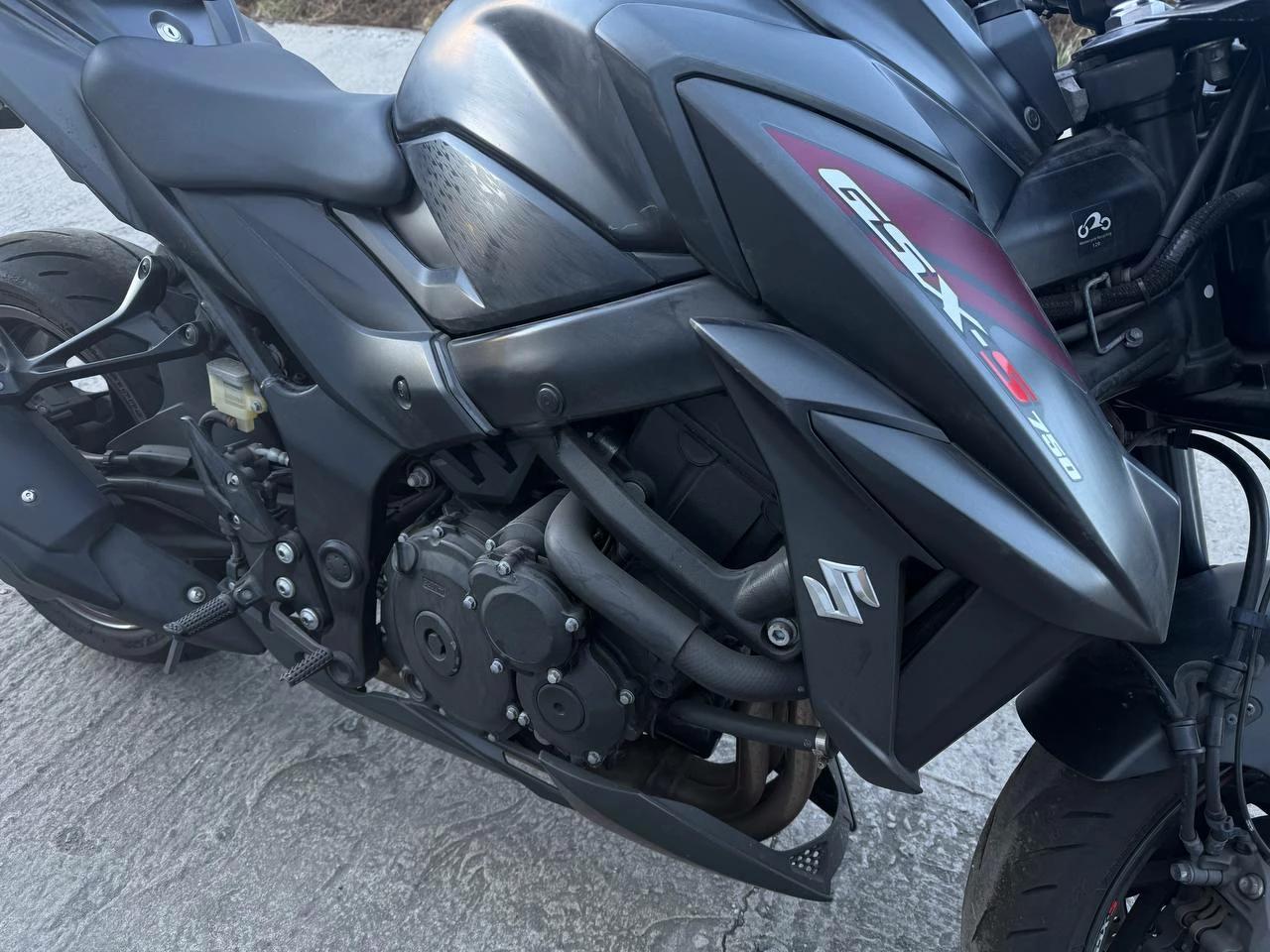 Suzuki GSX-S750 двигатель