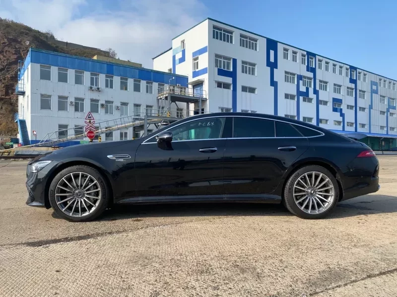 Mersedes AMG GT43 кузов вид сбоку