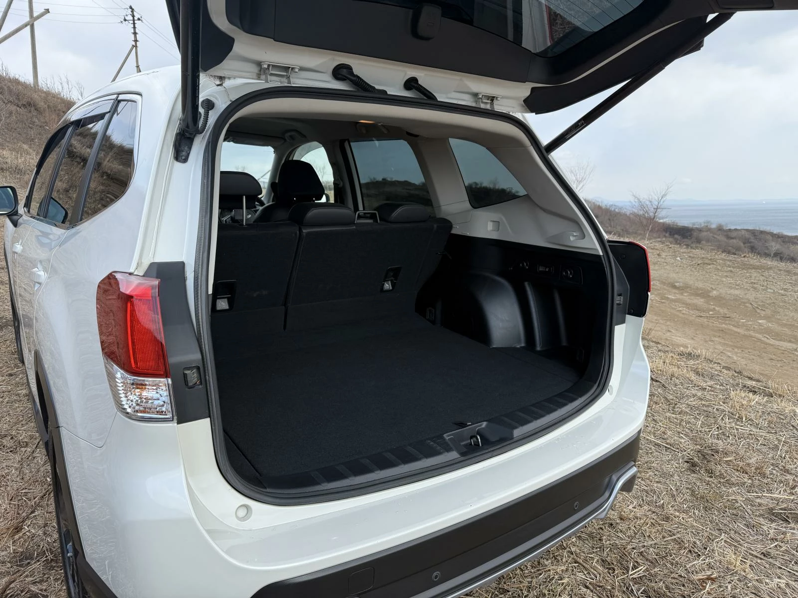 Subaru Forester 2021 SK5 багажник открытый