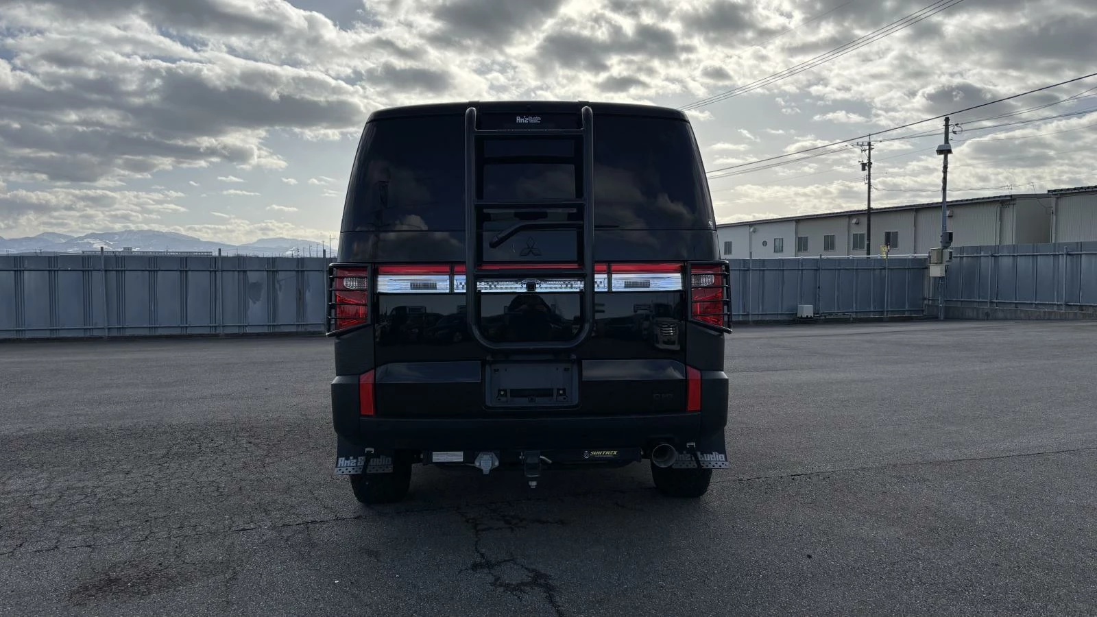Mitsubishi Delica D5 2021 кузов двери бампер