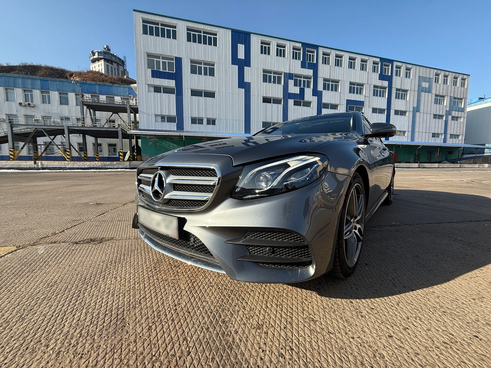 Mercedes-Benz E-Class 2019 г бампер фары
