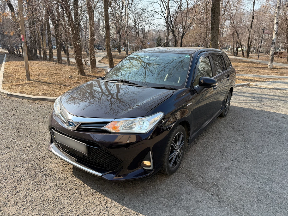 Toyota Corolla Fielder E160