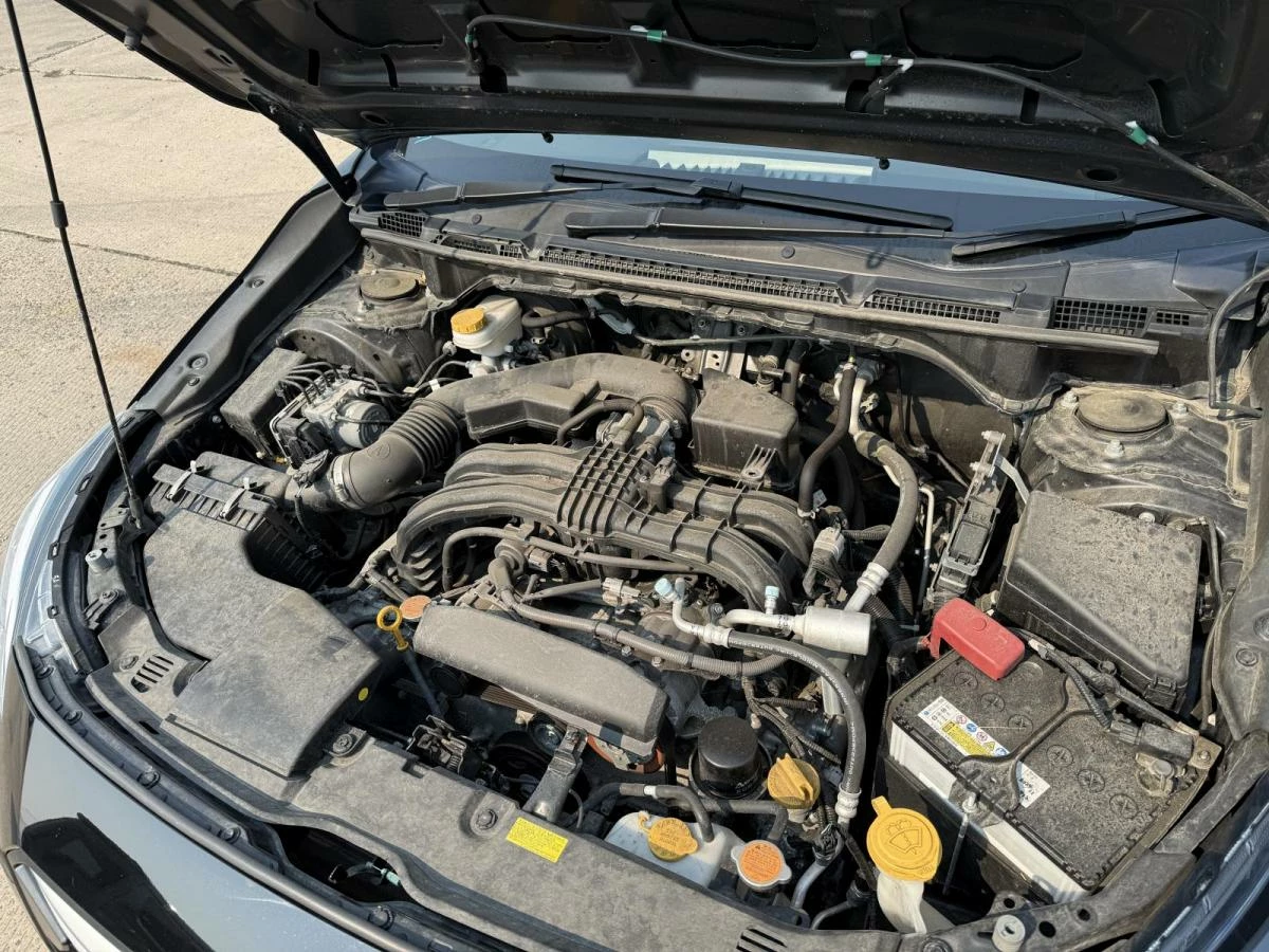 Subaru XV двигатель под капотом