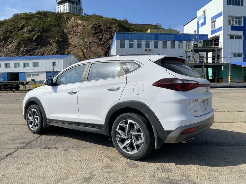 Hyundai Tucson NX4 кузов вид сзади