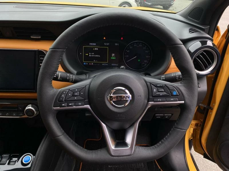  Nissan Kicks e-POWER P15 руль мультимедиа