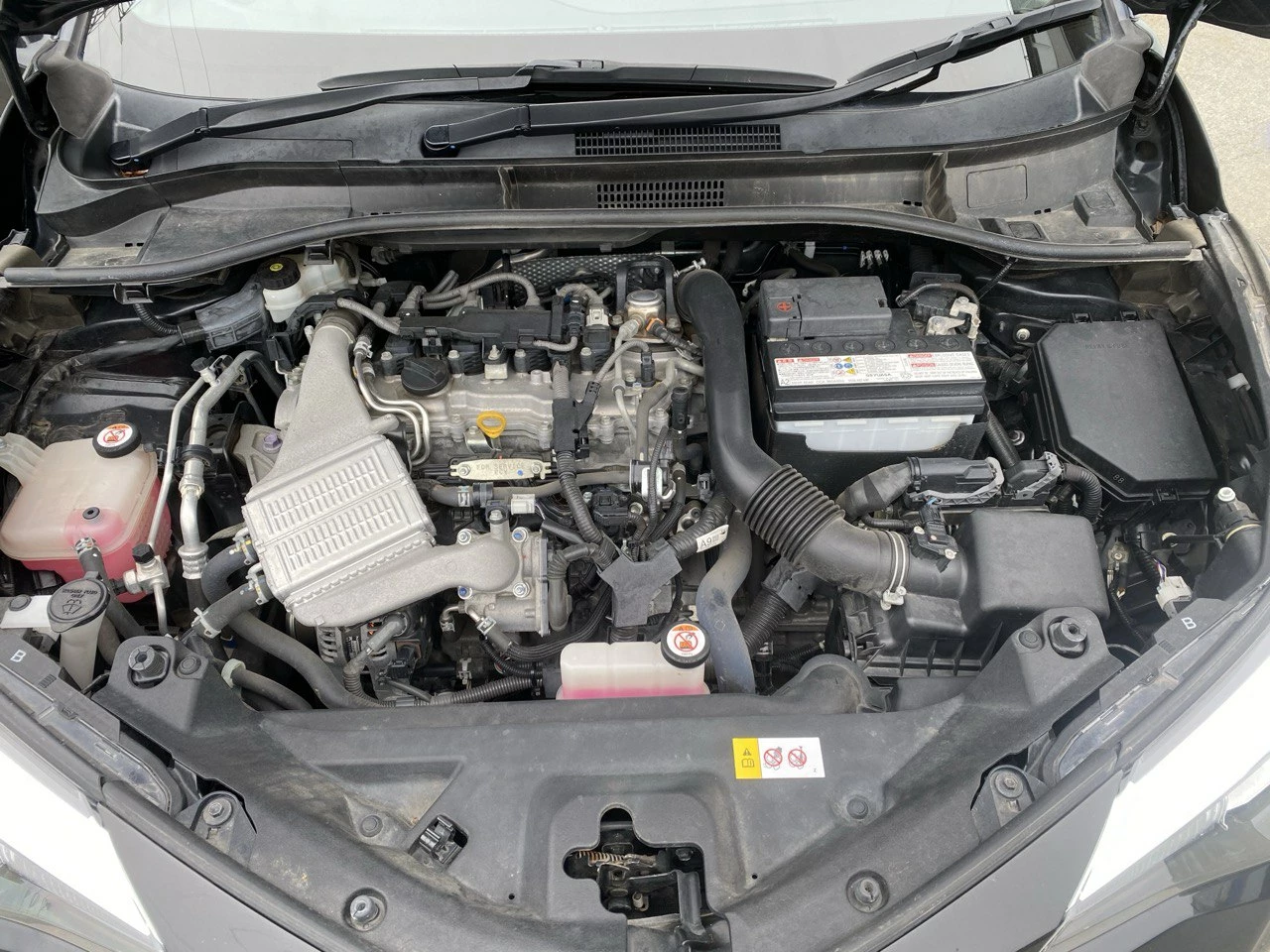 toyota chr 2022 двигатель под капотом