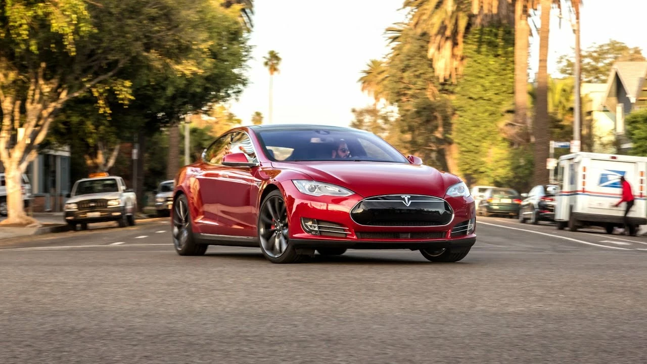Tesla Model S 2016