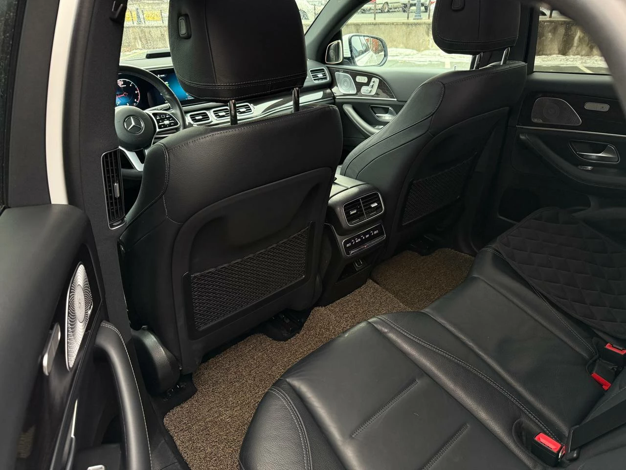 Mercedes GLE Coupe C167. Дизель 3.0 задний салон