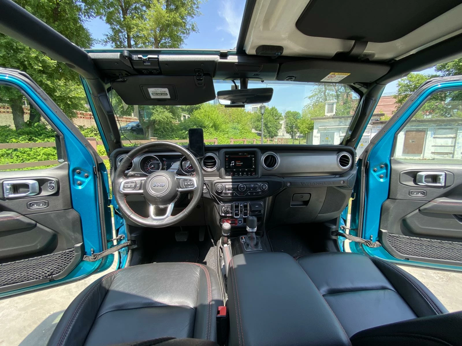 Jeep Wrangler Rubicon салон