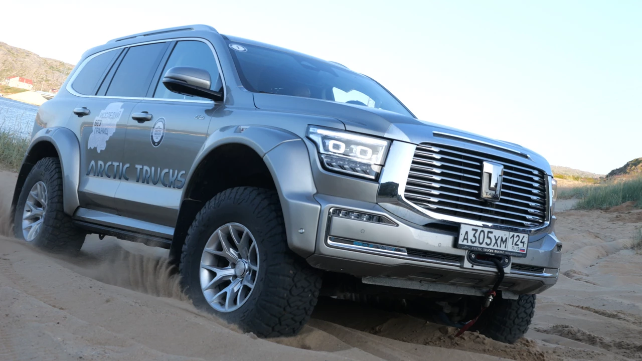 Arctic Truck Tank 500 AT35