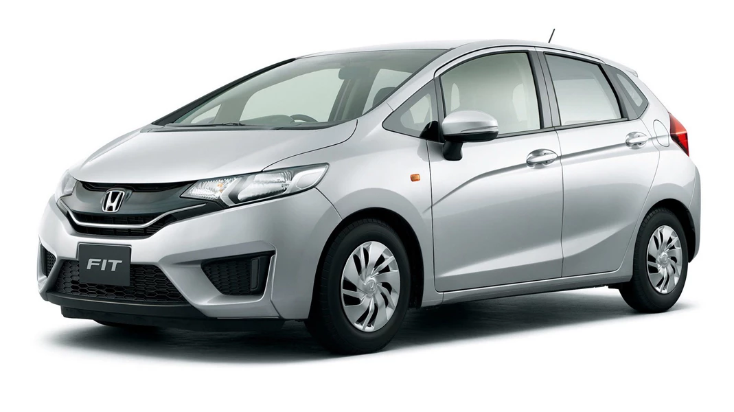 Honda Fit 3 поколение 2013 год