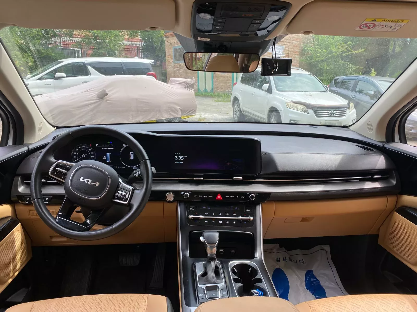Kia Carnival четвертое поколение салон